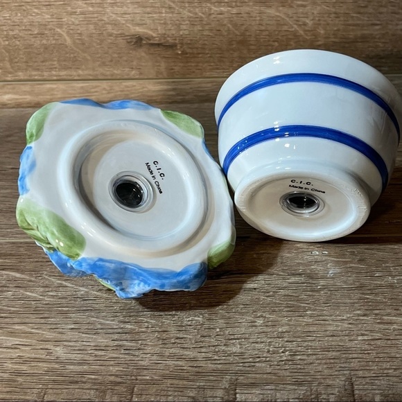 Blue Skies Salt and Pepper Flower Pot New in Box by Certified‎ Floral Ceramic - Picture 7 of 11